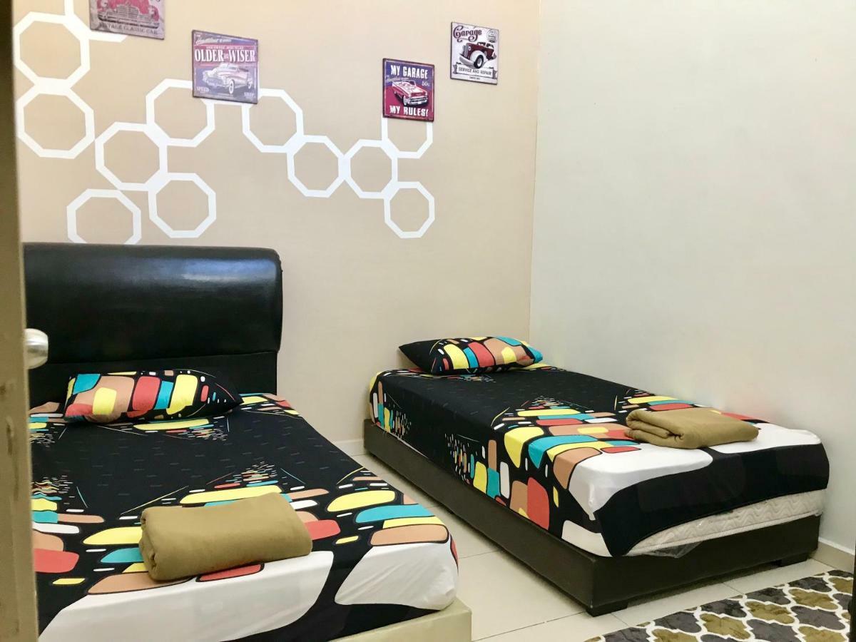 D'Q Putra Homestay Melaka Unit Miqa Zewnętrze zdjęcie