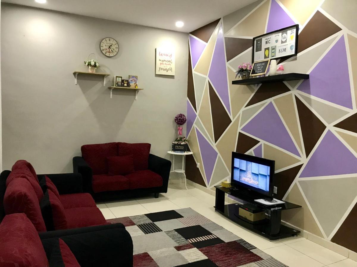 D'Q Putra Homestay Melaka Unit Miqa Zewnętrze zdjęcie